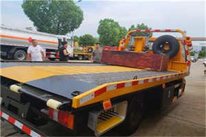 迎泽附近拖车电话号码服务