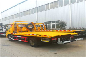 迎泽附近拖车救援搭电